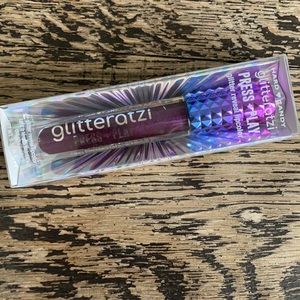 HARD❤️CANDY new glitterati PRESS+PLAY lip color